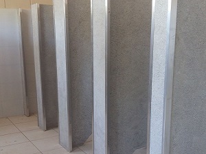 Divisória em Granilite